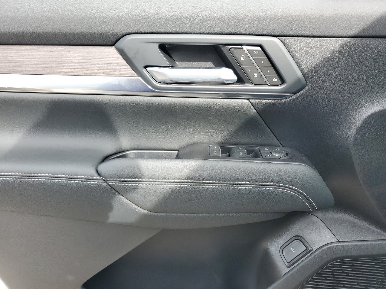 New 2027 GMC Terrain Denali AWD/4WD image 17