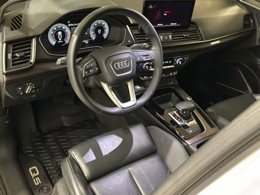 Used 2023 Audi Q5 2.0T Premium Plus w/ Premium Plus Package AWD/4WD image 18
