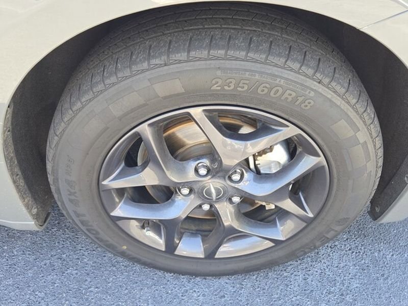 Used 2020 Chrysler Pacifica Touring-L Plus FWD image 19