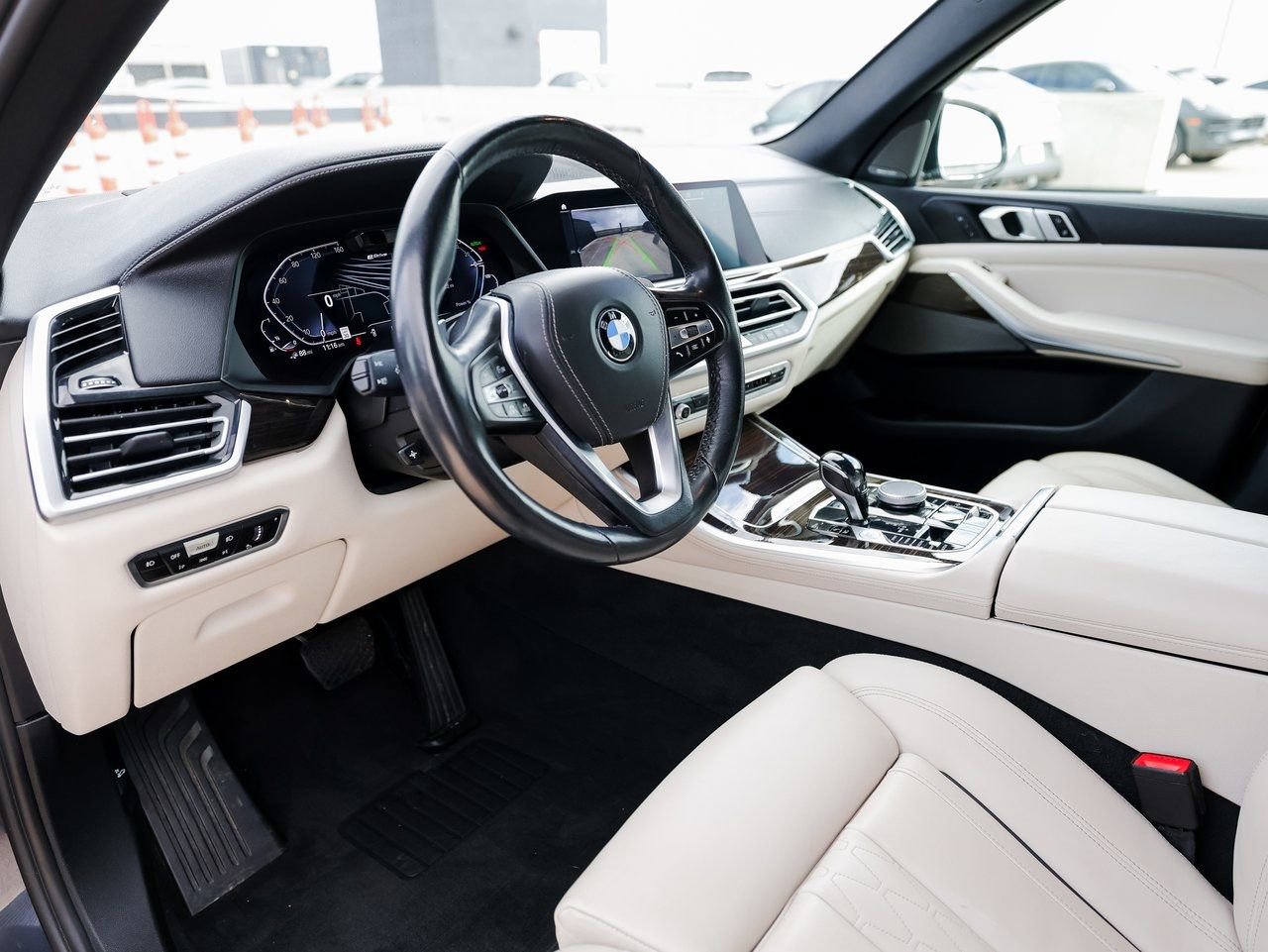 Used 2021 BMW X5 xDrive45e w/ Premium Package 2 image 4