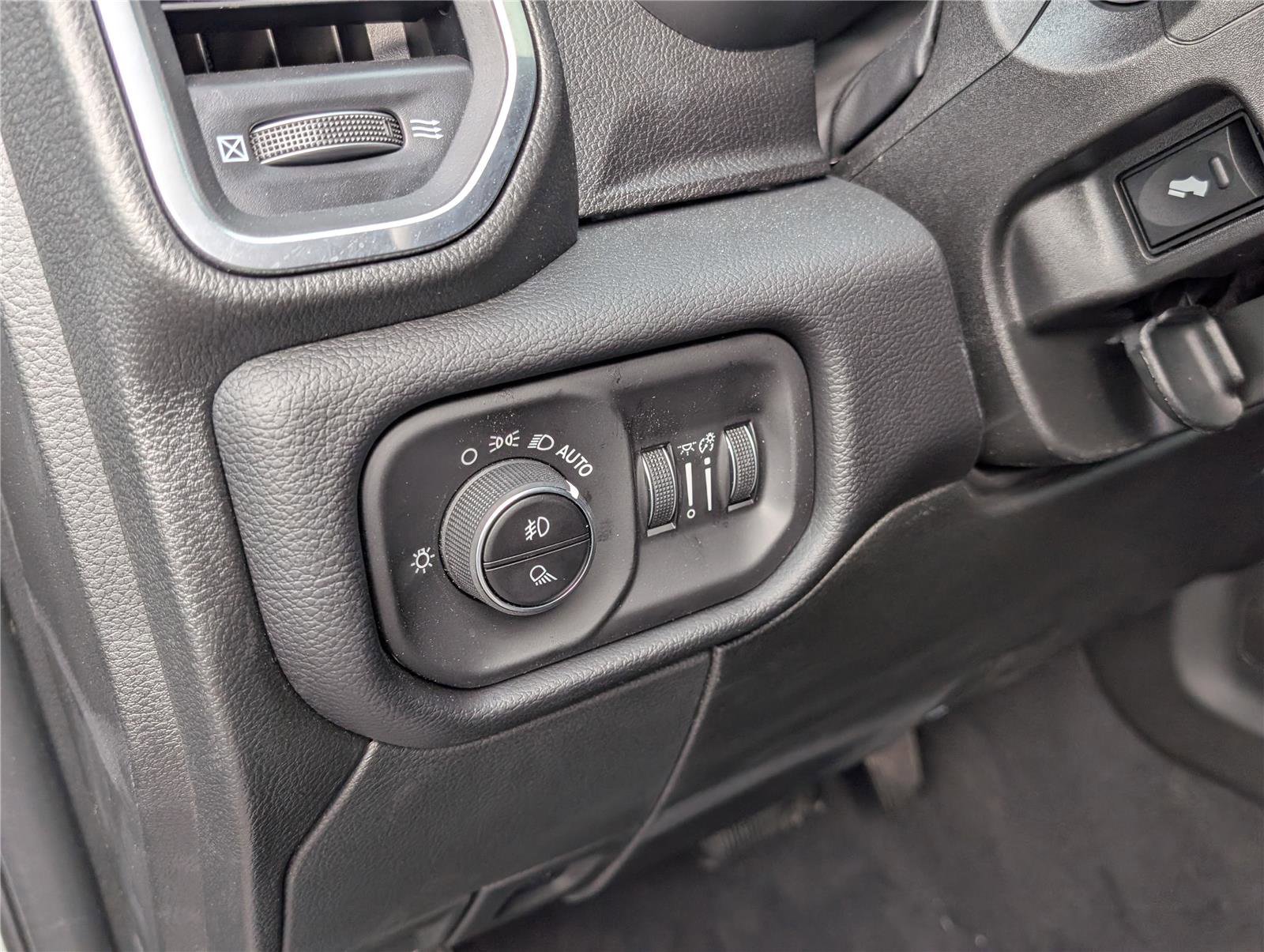 New 2026 RAM 2500 Laramie w/ Night Edition image 21