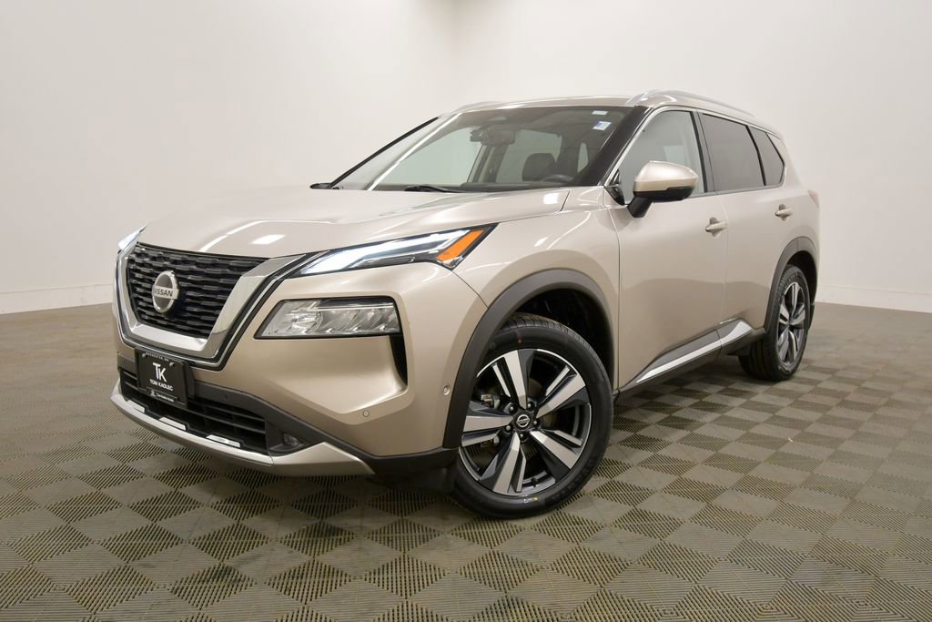 Used 2021 Nissan Rogue Platinum image 2