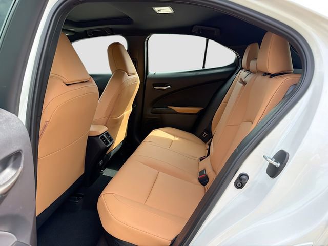 Used 2025 Lexus UX 300h FWD w/ Accessory Package (Z1) image 20