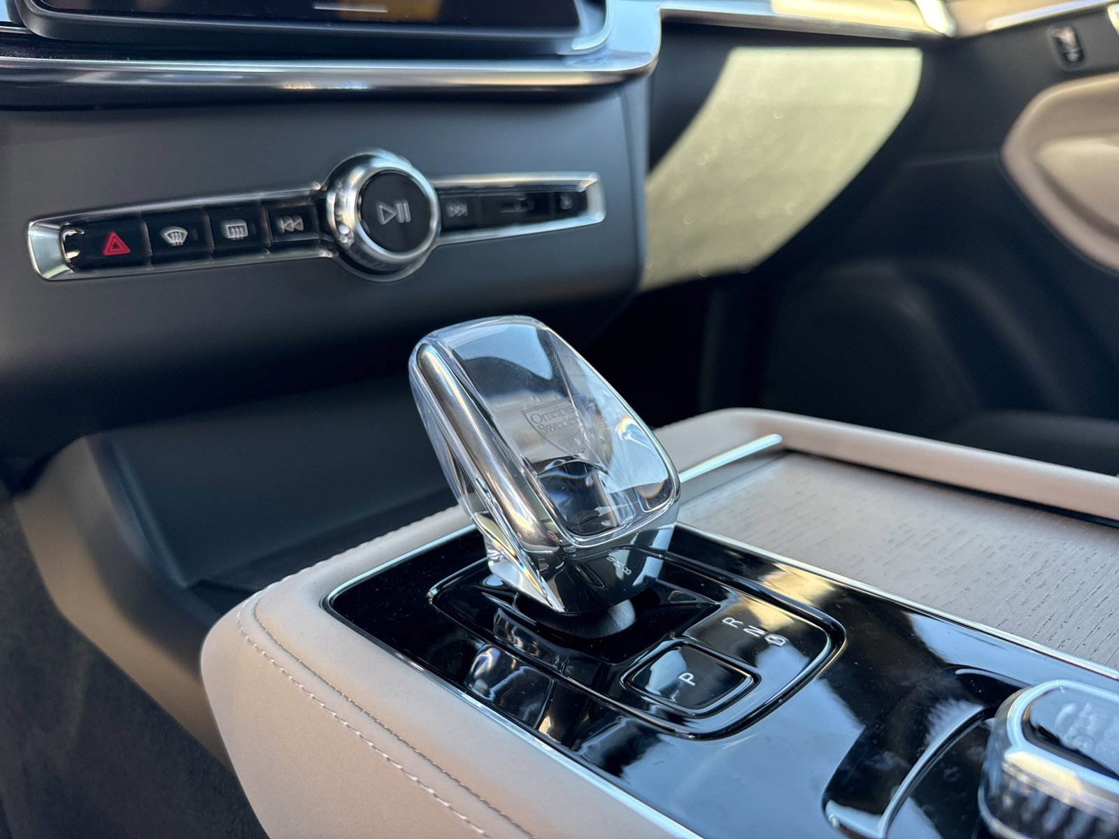 New 2026 Volvo XC90 B6 Ultra w/ Protection Package Premier image 24