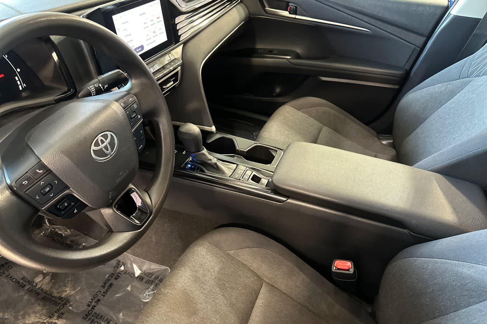 Used 2025 Toyota Camry LE FWD image 12