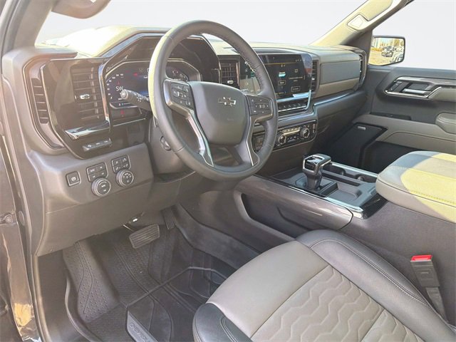 Used 2024 Chevrolet Silverado 1500 ZR2 w/ Technology Package image 29