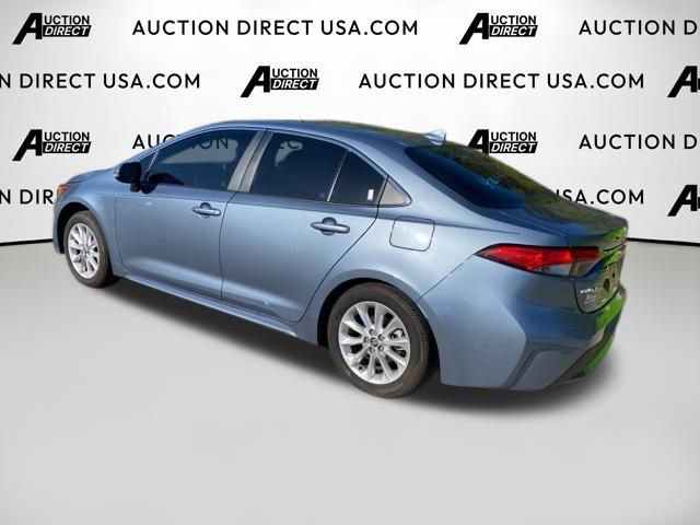 Used 2022 Toyota Corolla XLE image 6