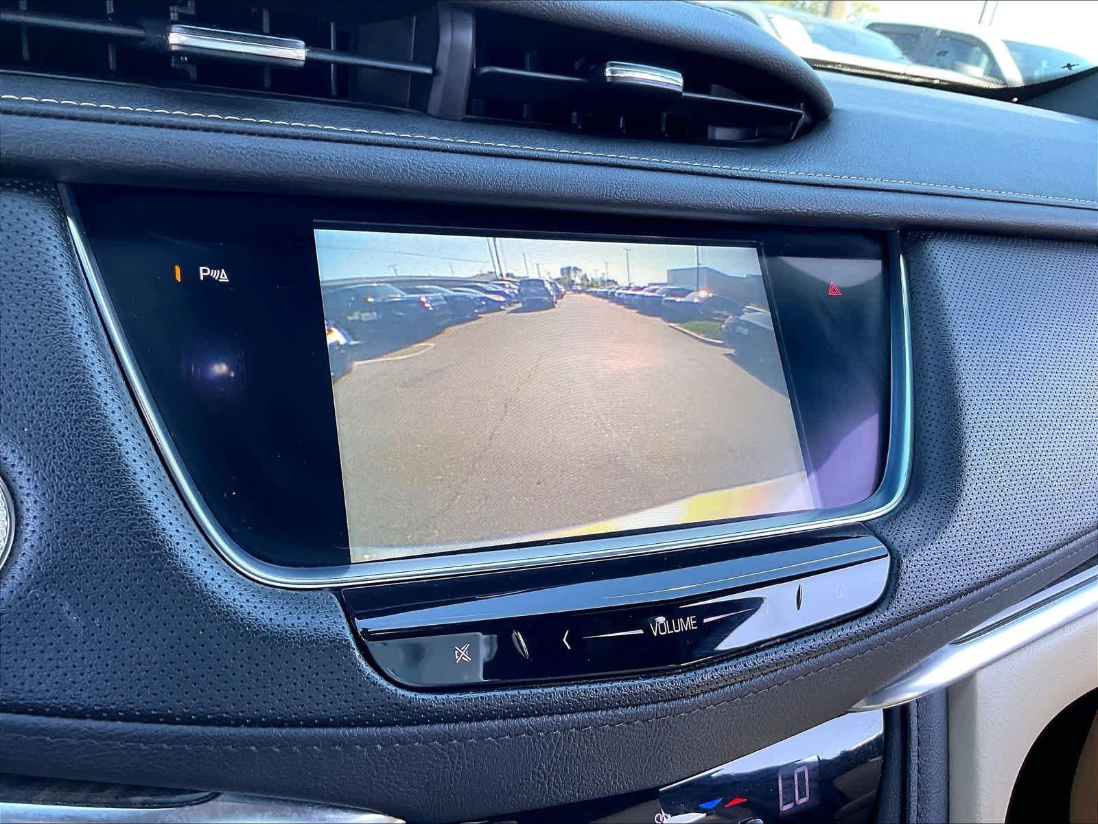 Used 2019 Cadillac XT5 FWD image 24