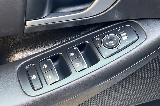 Used 2025 Hyundai Sonata SEL FWD image 14