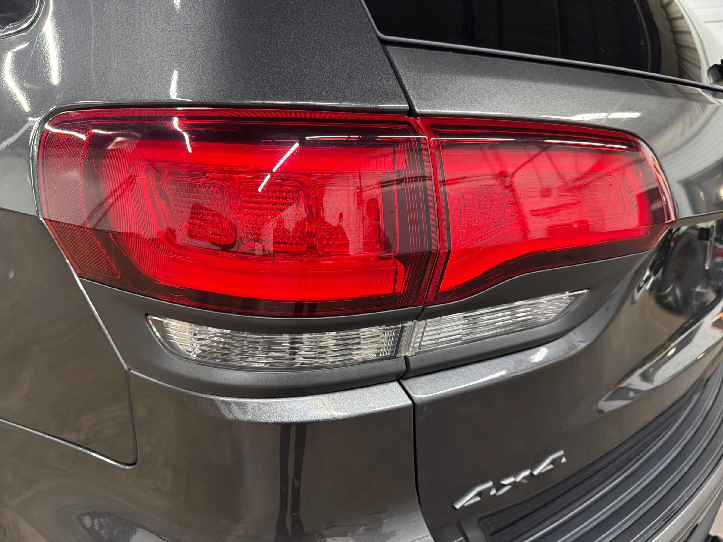 Used 2020 Jeep Grand Cherokee Trailhawk w/ Premium Lighting Group AWD/4WD image 45