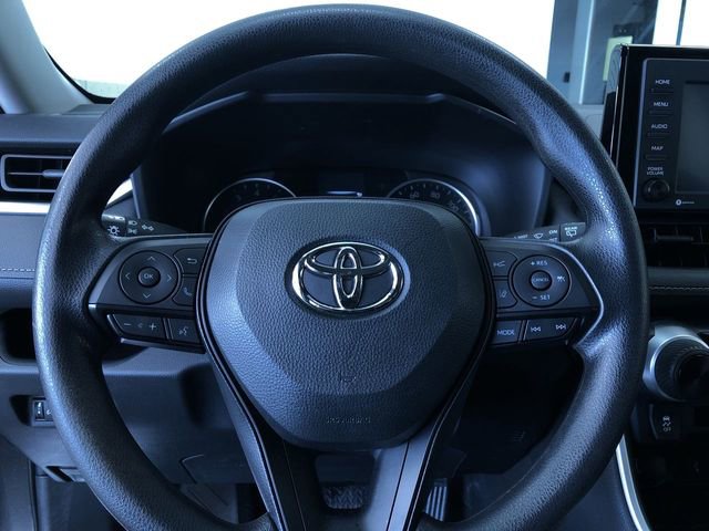 Certified 2022 Toyota RAV4 LE image 24