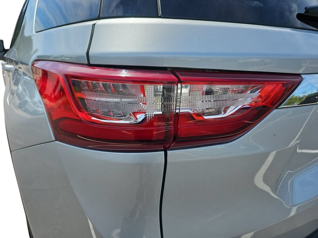 Used 2021 Chevrolet Traverse LT w/ LT Premium Package FWD image 35