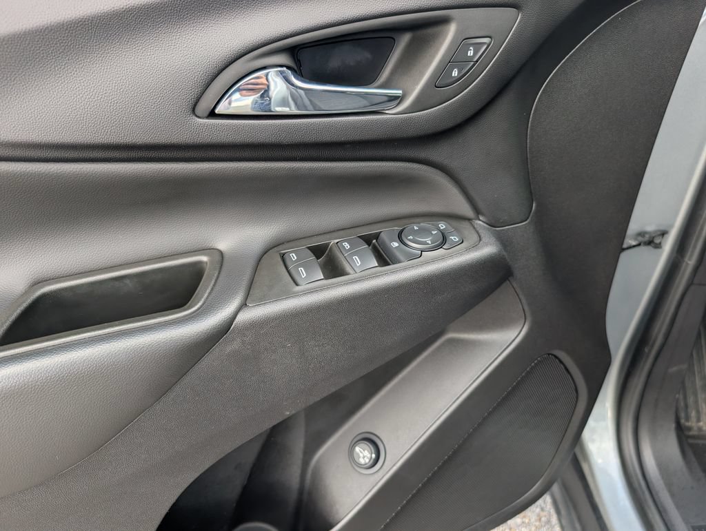 Used 2024 Chevrolet Equinox LT FWD image 9