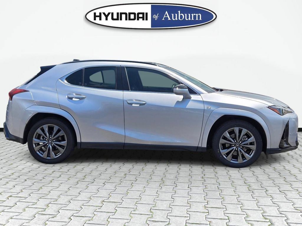 Used 2023 Lexus UX 250h F Sport FWD image 4
