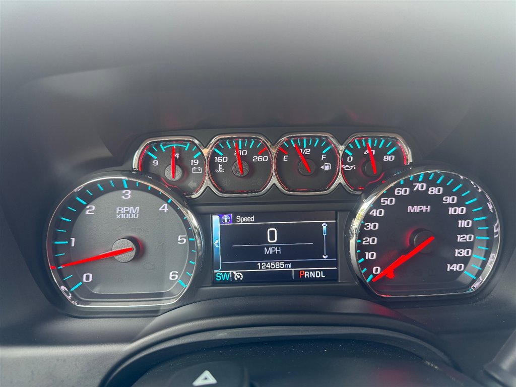 Used 2019 Chevrolet Suburban LT image 18