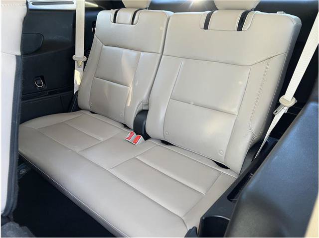 Used 2020 Ford Explorer Limited AWD/4WD image 11
