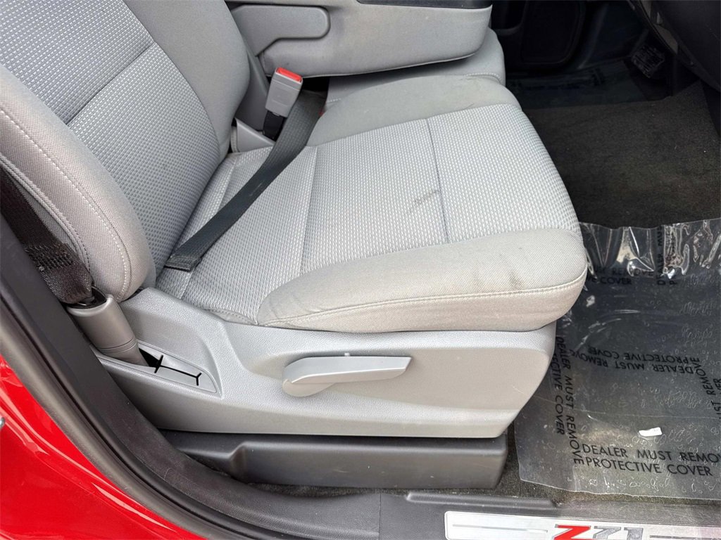 Used 2018 Chevrolet Silverado 1500 LT w/ All Star Edition image 28