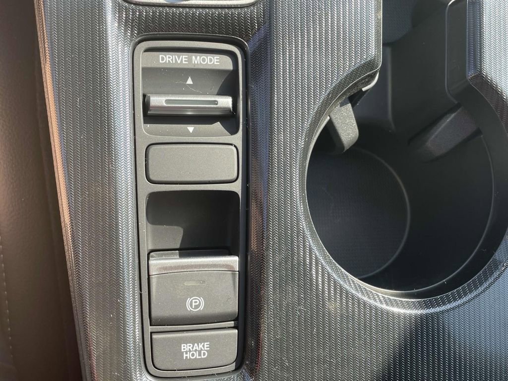 Used 2025 Honda Civic Sport image 35