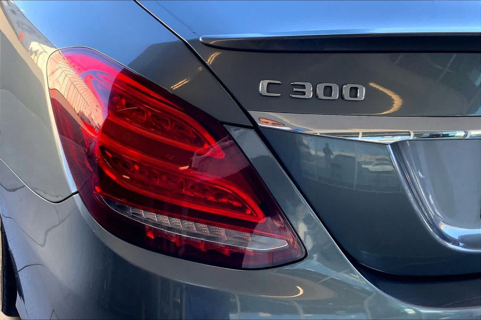 Used 2017 Mercedes-Benz C 300 Sedan image 32