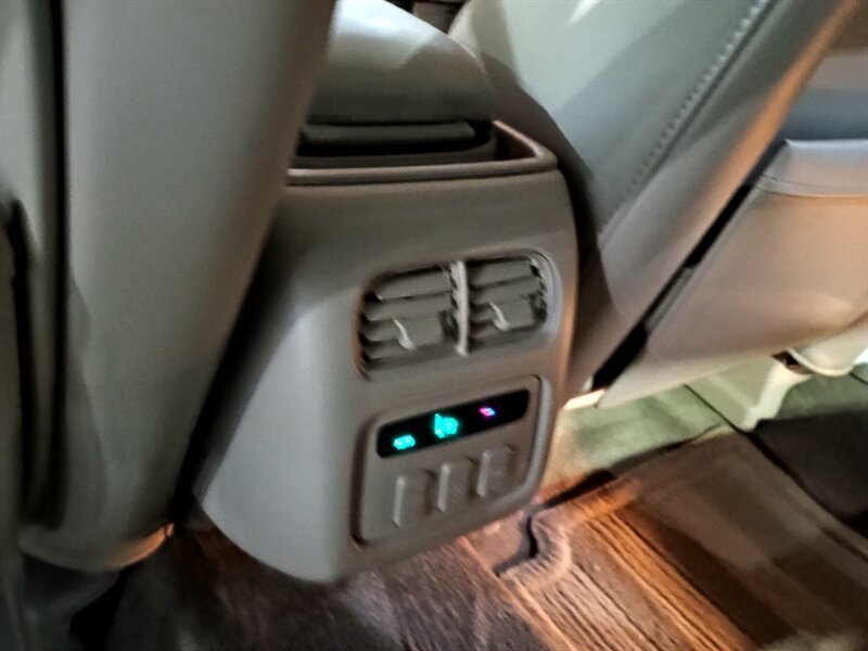 Used 2001 Cadillac De Ville FWD image 47