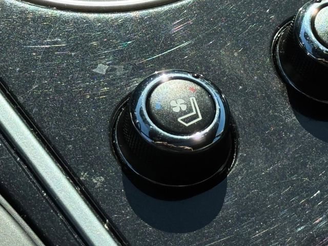 Used 2022 Nissan Maxima SR w/ Sport Mat Group FWD image 18