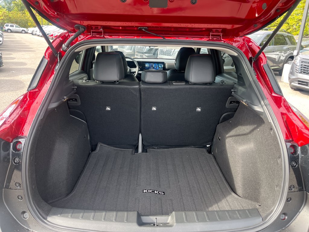 New 2027 Nissan Kicks SR w/ SR Premium Package FWD image 25