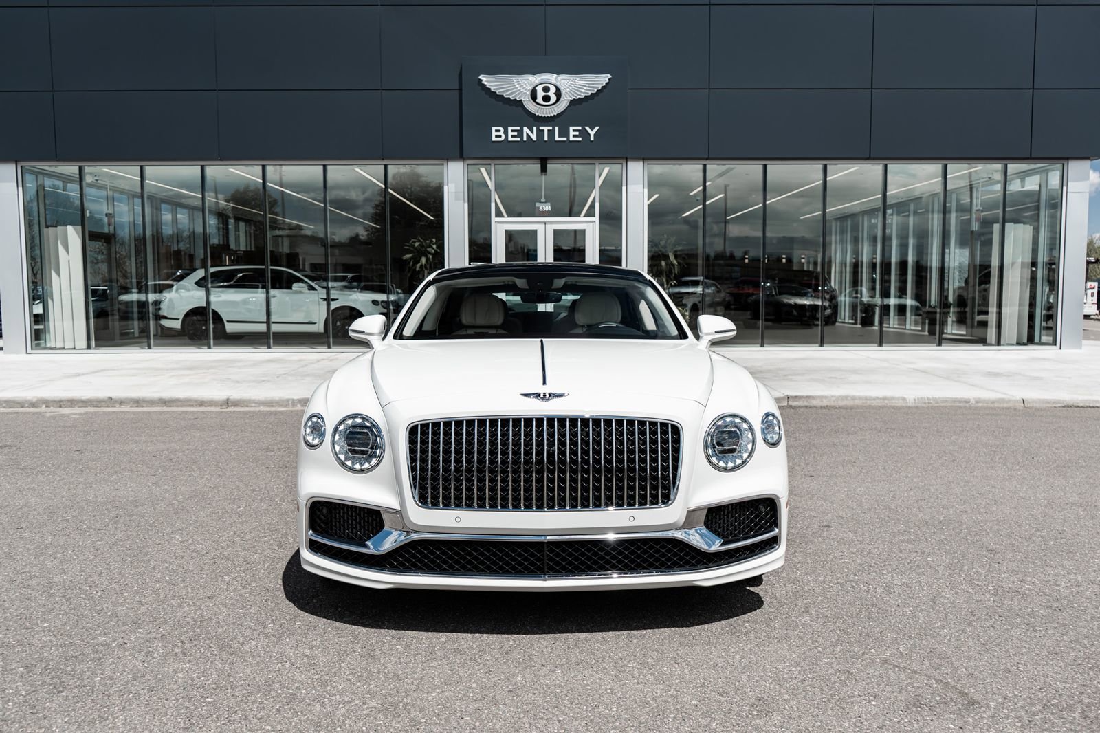 Used 2023 Bentley Flying Spur V8 AWD/4WD image 19