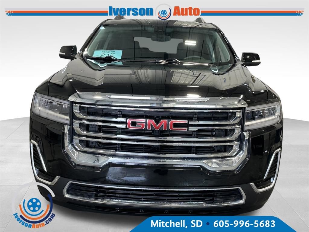 Used 2023 GMC Acadia SLE w/ Driver Convenience Package image 3