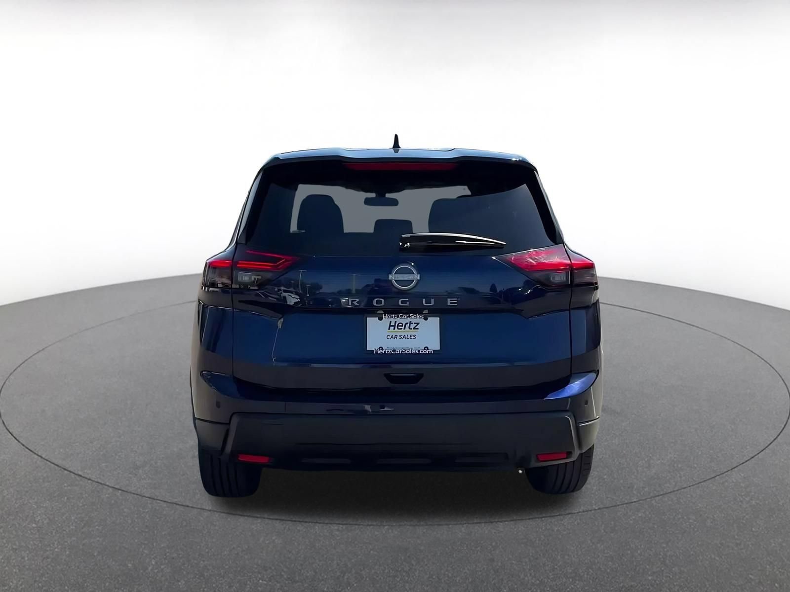 Used 2025 Nissan Rogue SV FWD image 12