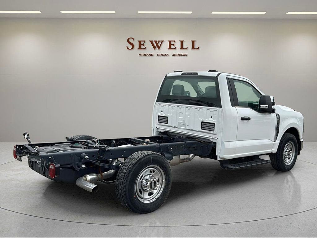 New 2024 Ford F350 XL w/ XL Chrome Package image 5