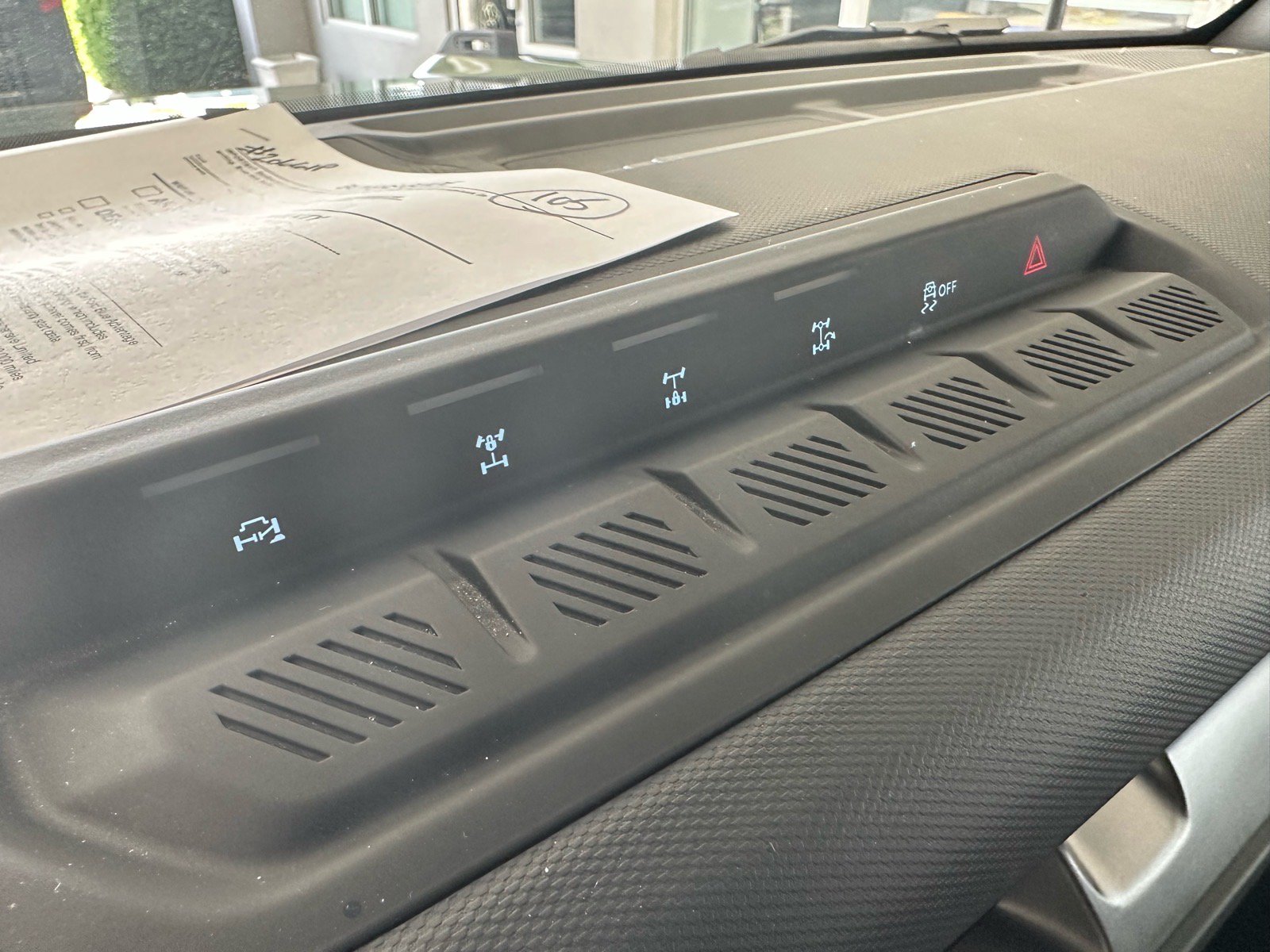 Certified 2025 Ford Bronco Badlands AWD/4WD image 39