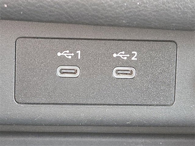 Used 2024 Nissan Rogue S image 8