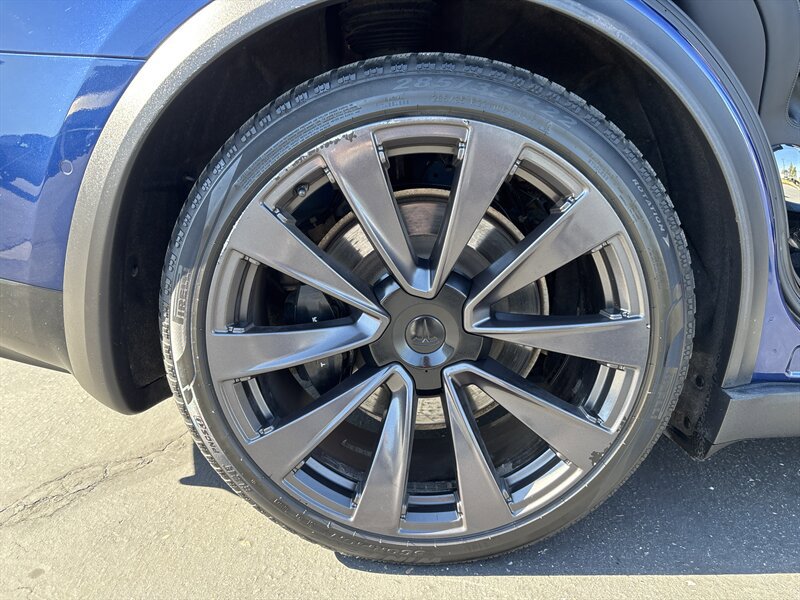 Used 2022 Tesla Model X Plaid AWD/4WD image 17