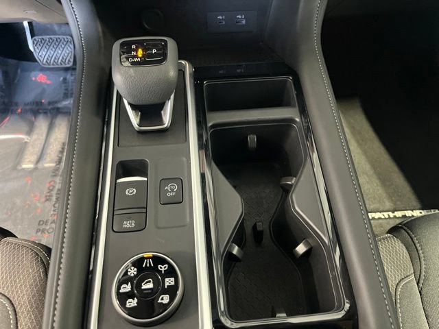 Certified 2025 Nissan Pathfinder SV w/ SV Premium Package AWD/4WD image 16