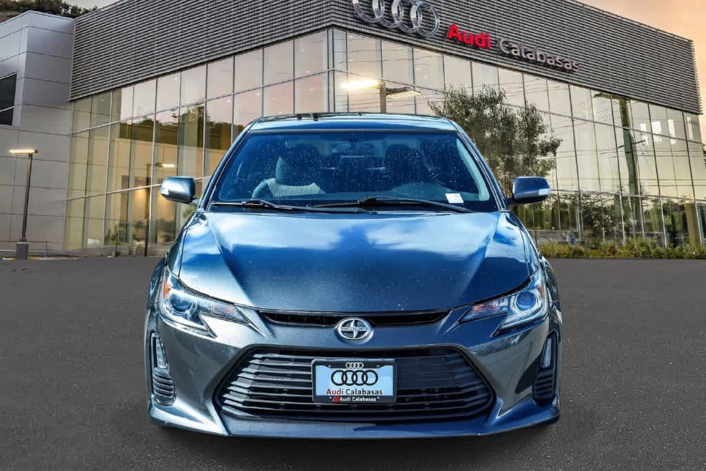Used 2014 Scion tC FWD image 2
