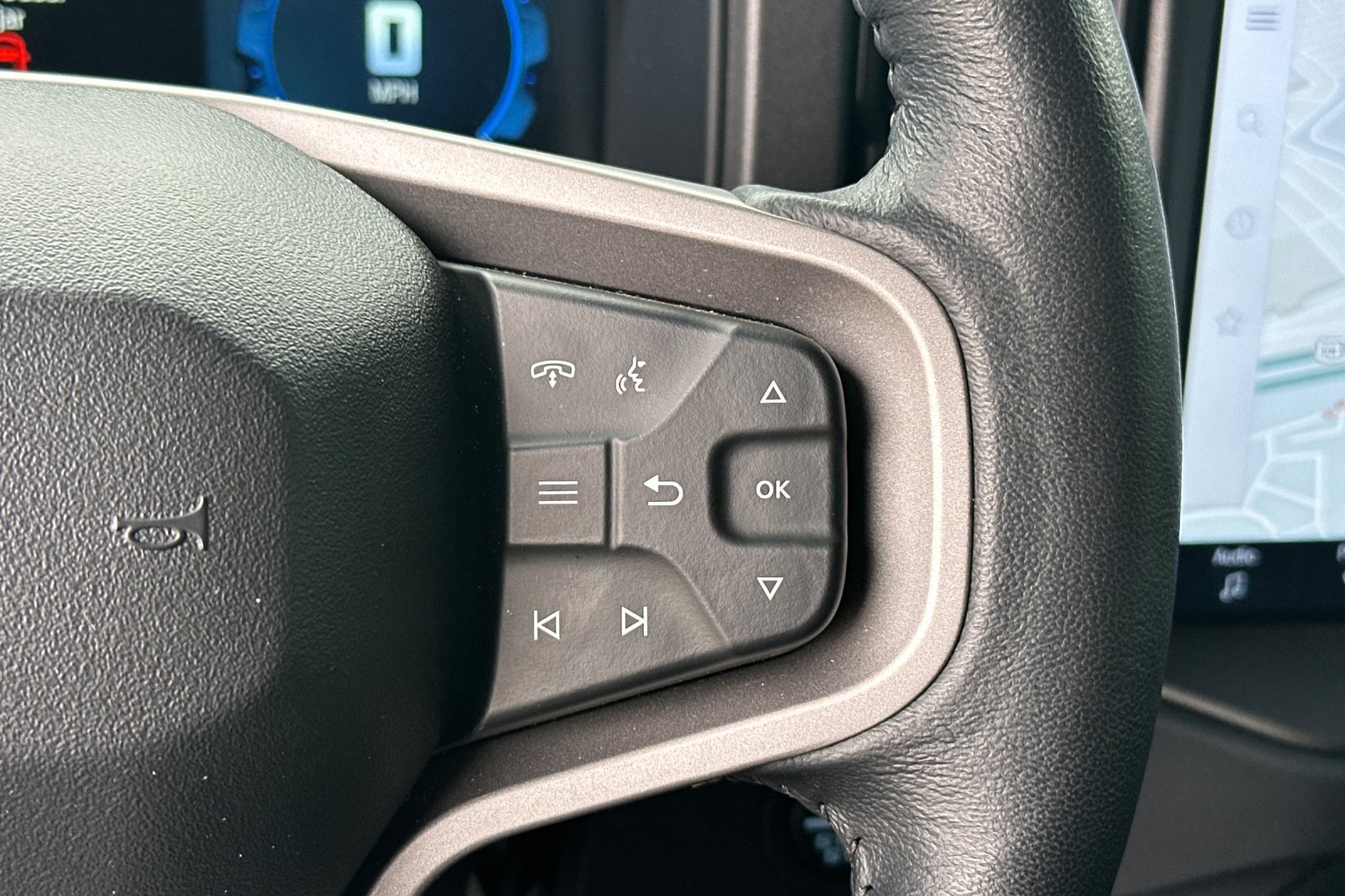 Used 2025 Ford Bronco Badlands AWD/4WD image 29