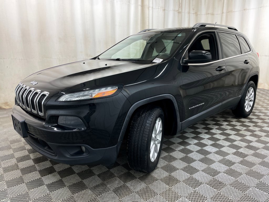 Used 2015 Jeep Cherokee Latitude w/ Cold Weather Group image 9