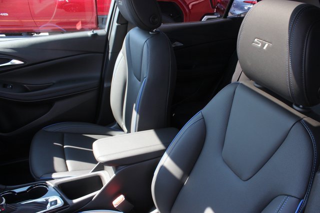 New 2026 Buick Encore GX Sport Touring w/ Comfort Package image 2