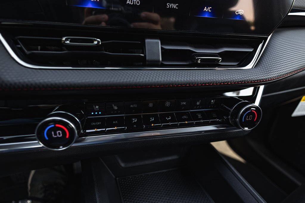 New 2026 Chevrolet Equinox RS w/ Convenience Package III image 7