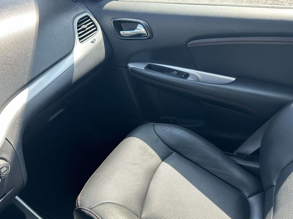 Used 2019 Dodge Journey GT w/ Driver Convenience Group AWD/4WD image 32
