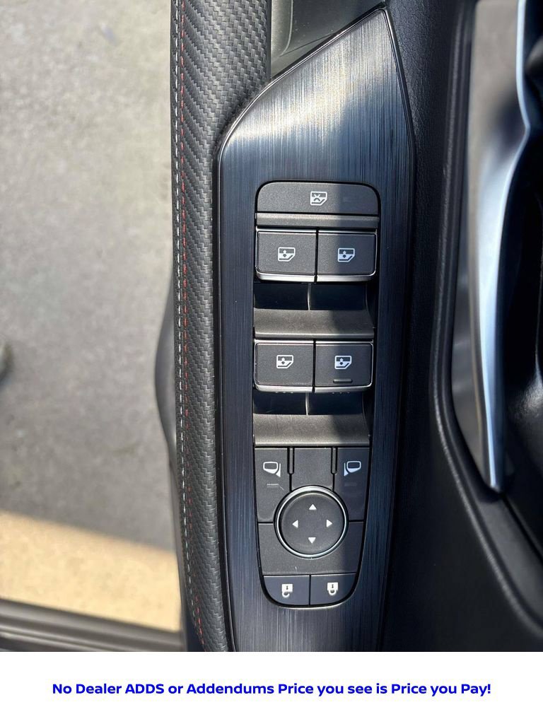 New 2026 Nissan Kicks SR w/ Illumination Package FWD image 15