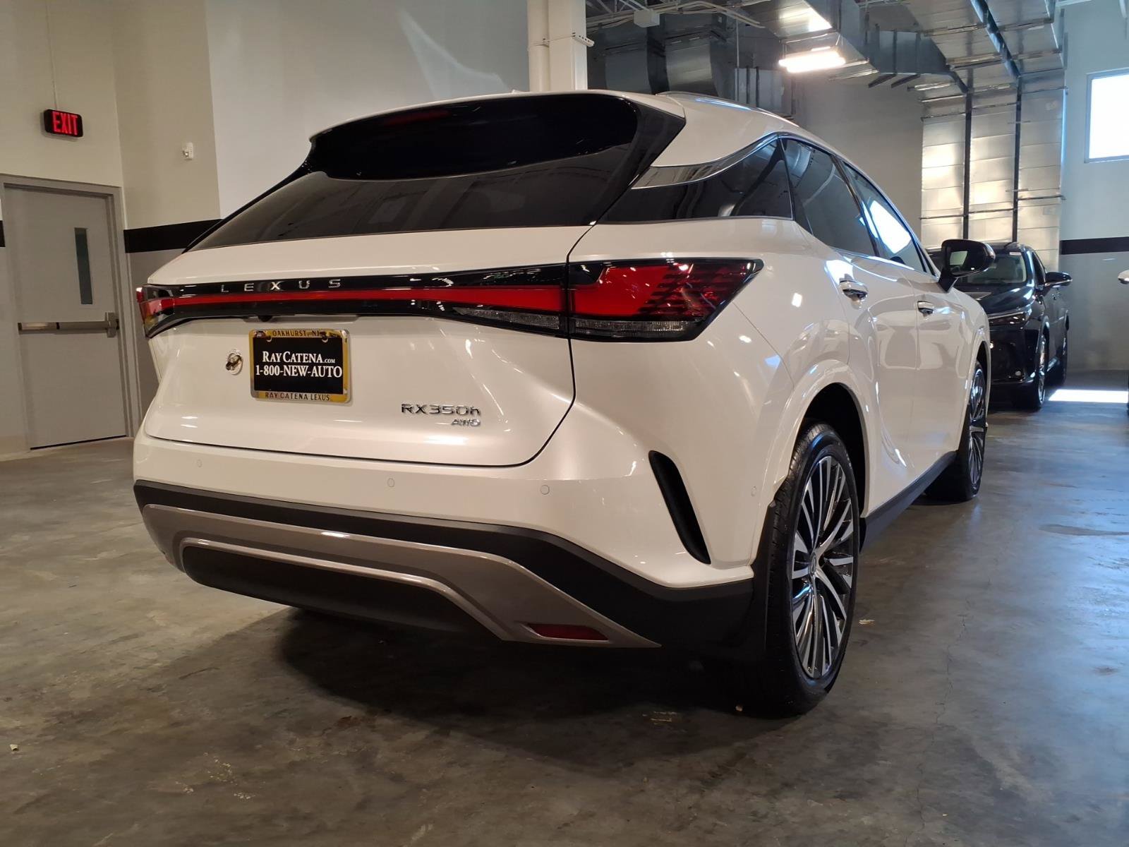 New 2026 Lexus RX 350 w/ Convenience Package AWD/4WD image 16