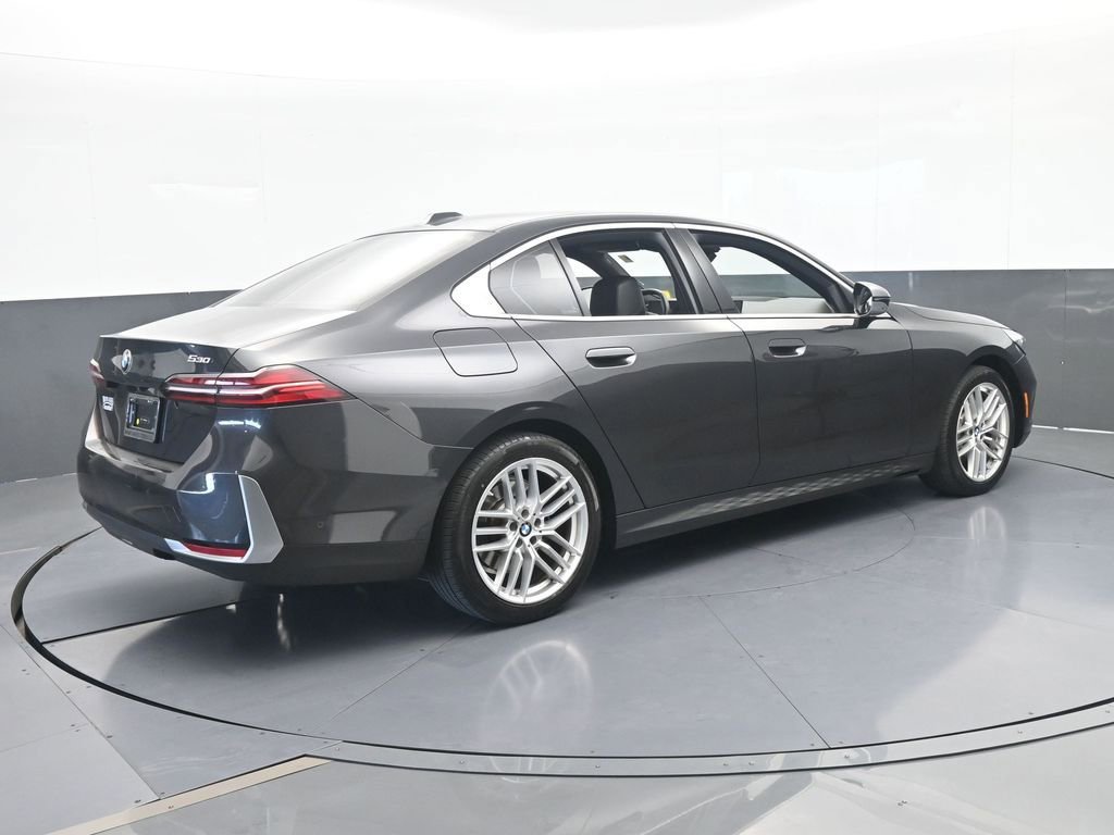Used 2024 BMW 530i RWD image 6