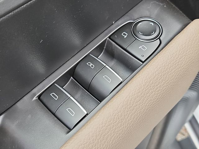 New 2026 GMC Canyon Denali image 13