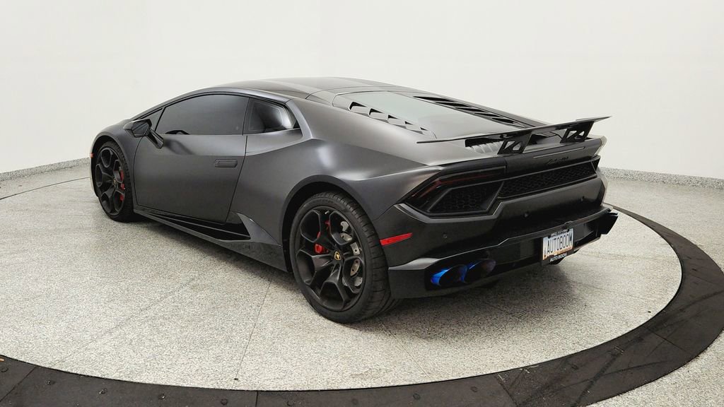 Used 2018 Lamborghini Huracan LP 580-2 image 2