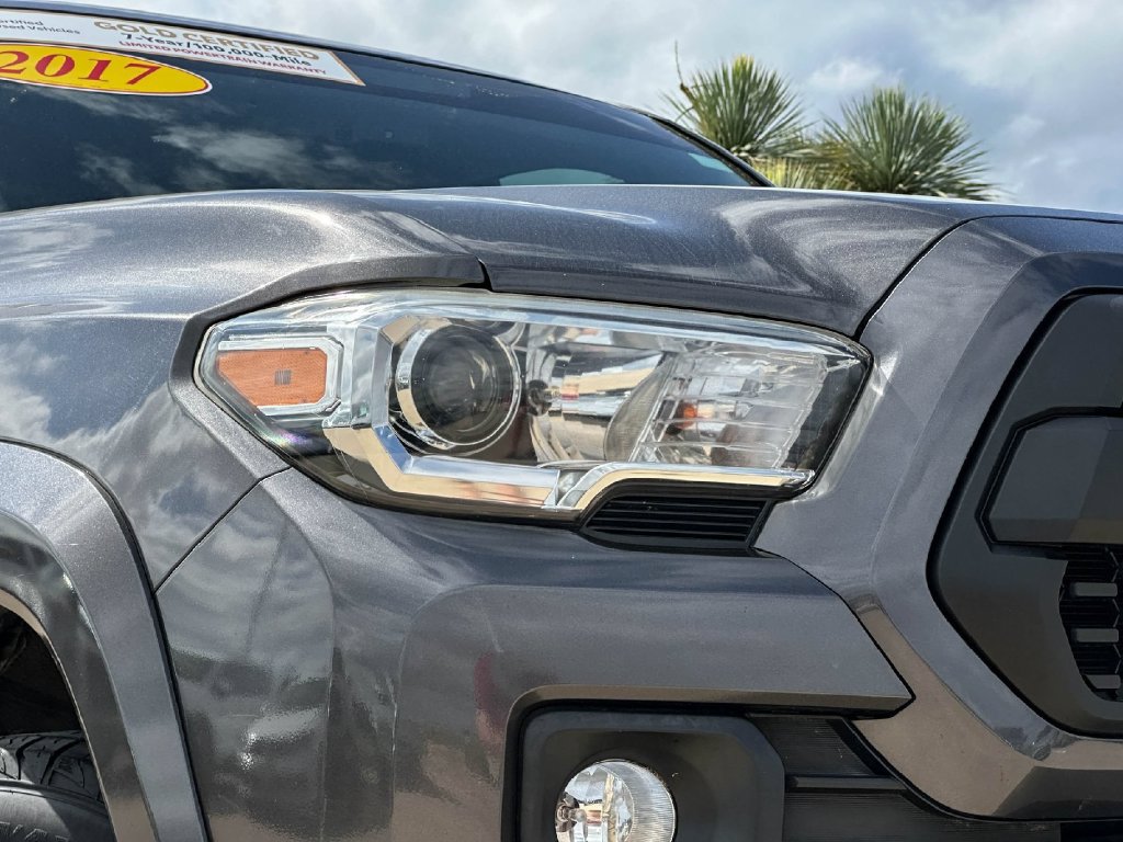 Certified 2017 Toyota Tacoma SR5 w/ Tow Package RWD image 10