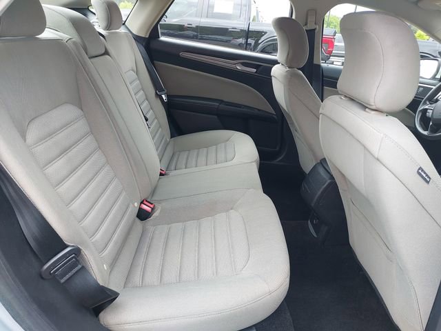 Used 2018 Ford Fusion S FWD image 11