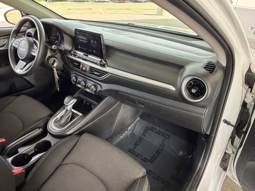 Used 2023 Kia Forte LXS image 18