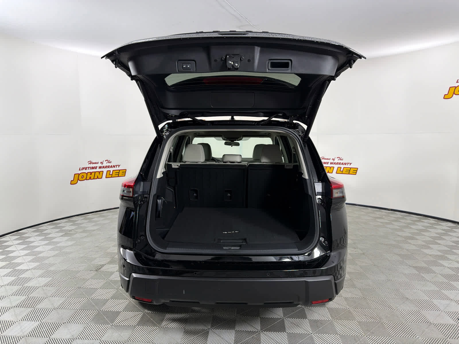 New 2026 Nissan Rogue Dark Armor image 5