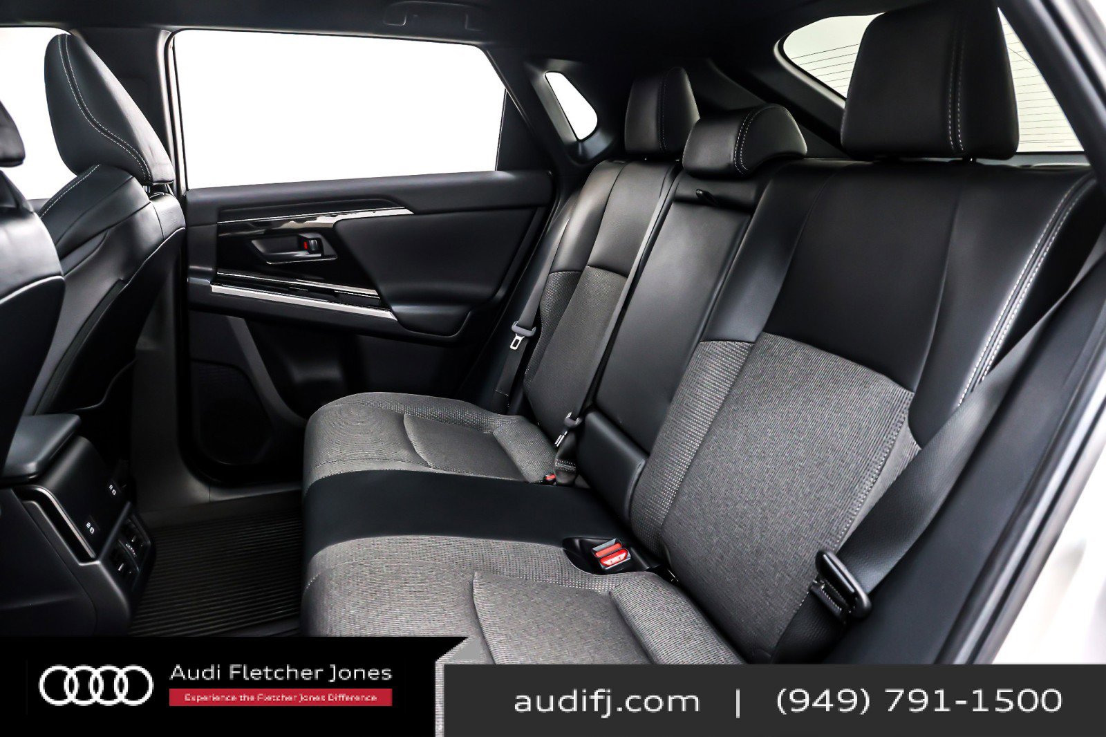 Used 2024 Toyota bZ4X FWD image 7